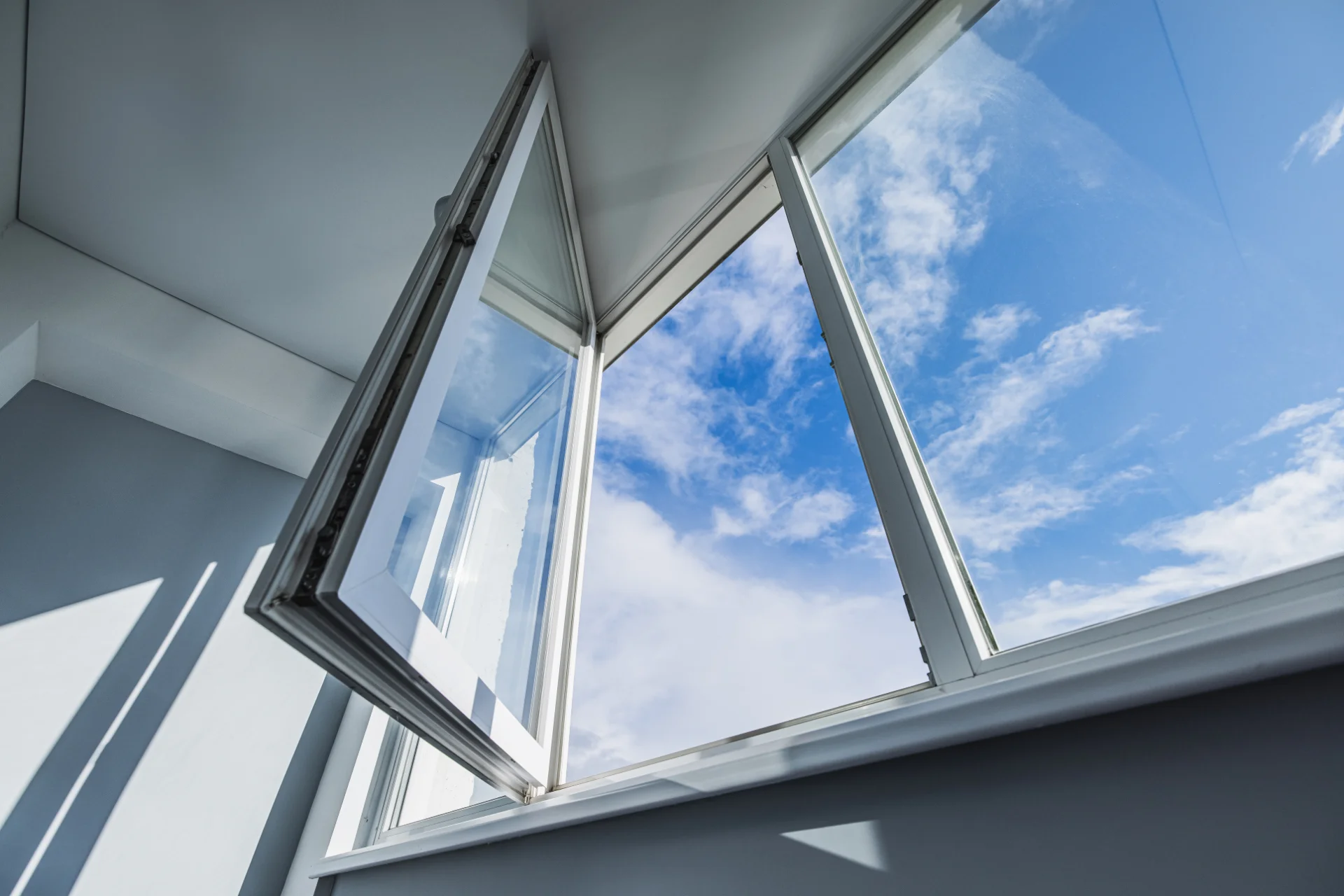 VLX 80 Casement Window in Jupiter, FL | Sightline Windows & Doors Jupiter - detail 1